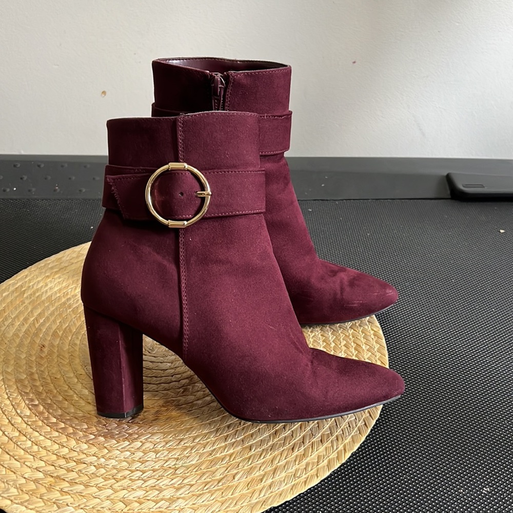 Jones New York Ankle Booties Size 6.5